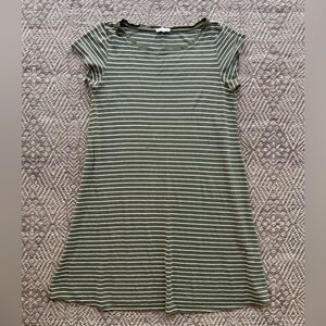 Eileen Fisher Medium Womens Green‎ Olive White Stripe Organic Hemp Cotton Short